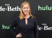 Motivul pentru care Amy Schumer îl vrea pe Volodimir Zelenski la Premiile Oscar 2022