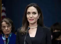 Angelina Jolie a publicat imagini sfâșietoare din Ucraina. „Copiii vor plăti cel mai mare preț”