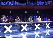 Concurenții care urcă pe scena „Românii au talent”, 29 aprilie 2022. O fetiță de 8 ani va topi inimile juraților