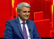 Robert Turcescu, invitat la „40 de întrebări cu Denise Rifai”.  „Care a fost cel mai penibil moment trăit în direct?”