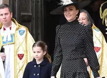 Kate Middleton și Prințesa Charlotte au atras toate privirile la slujba de Paște. Au îmbrăcat ținute asortate