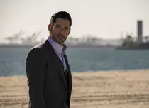 După Lucifer, Tom Ellis îl va interpreta pe Dumnezeu într-un serial animat pentru adulți, produs de Netflix