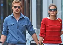 Cum își împart Eva Mendes și Ryan Gosling treburile casnice. Cine e „obsedat de bucătărie” în familia lor