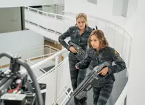 Filme la TV azi, 31 mai: „Divergent: Alianţa”, „Sherlock Holmes: Jocul umbrelor”, „Mă simt frumoasă”, „Vecini de groază”