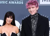 Iubitul lui Megan Fox a pozat nud. Motivul din spatele gestului lui Machine Gun Kelly