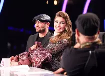 Iulia Albu, surprinsă să-l vadă pe iubitul ei pe scena iUmor 2022. Ce a dezvăluit Mike despre relația lor