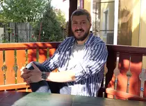 Cine este Sorin Pârcălab. Prin ce a trecut actorul din „Strada Speranței” pentru a face stand-up comedy