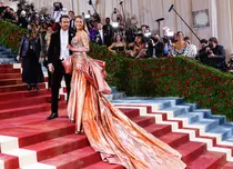 MET Gala 2022. Cele mai comentate ținute de pe covorul roșu