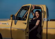 Andra a lansat melodia „Bine, Bine”, noul hit al verii. Cui dedică artista noua piesă