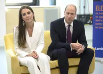 Detaliile emoționante pe care nu le-ai observat în primul portret oficial comun al lui Kate Middleton și al Prințului William