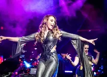 Iulia Vântur își pregătește revenirea la TV. Cum s-a reinventat iubita lui Salman Khan