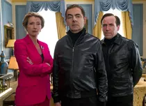 Filme la TV azi, 17 iunie: „Johnny English lovește din nou”,  „Afaceri necurate”, „O familie de coșmar”, „Surpriză: Vine Polly!”