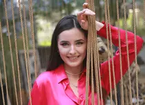 Marina Nițoiu, adrenalină în porții moderate. Vedeta Prima TV urmează o școală moto