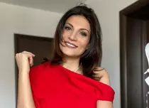 Ce a făcut Ioana Ginghină cu banii pe care i-a primit pentru pictorialul din Playboy. Când a fost acostată pe stradă