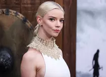 Anya Taylor-Joy s-a căsătorit în mare secret. Cine este soțul actriței din „Gambitul damei”