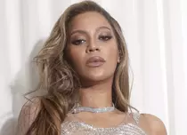 Beyonce a pozat aproape goală. Artista se pregătește pentru primul turneu mondial din ultimii 7 ani