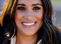 De ce și-a modificat Meghan Markle pagina de Wikipedia după ce l-a cunoscut pe Prințul Harry. Ce a vrut să ascundă