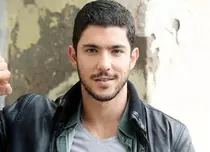 Kaan Yildirim, fostul iubit al lui Hande Erçel, a înlocuit-o deja! Actrița pe care a pus ochii e foarte cunoscută la noi