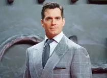 Va fi sau nu va fi Henry Cavill următorul James Bond? L-a surclasat deja pe Tom Hardy