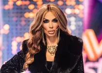 Raluca Bădulescu a apelat la o nouă intervenție estetică. „Vreau să îmi placă ceea ce văd în oglindă”