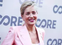 Sharon Stone, fără inhibiții pe Instagram. Actrița a postat o fotografie incendiară