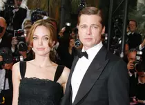 Angelina Jolie îl acuză pe Brad Pitt că a bătut-o. Actrița a povestit mai multe episoade șocante din căsnicia lor