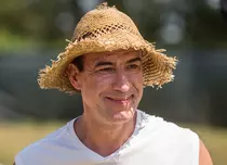 „Nunți, botezuri, înmormântări”, tot ce trebuie să știi despre noul film românesc. Premieră, distribuție, trailer