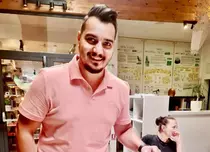 Bursucu, întâlnire surpriză pe holurile televiziunii unde lucrează. „I-am auzit vocea, evident că i-am recunoscut-o!”