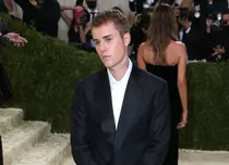 Justin Bieber, probleme de sănătate. Cântărețul și-a întrerupt din nou turneul mondial