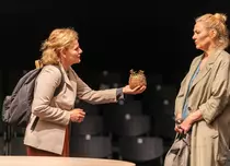 Premieră la Unteatru: „Mass”, cu  Ofelia Popii și Richard Bovnoczki