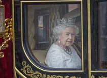 Cine va moșteni cele mai celebre diademe ale Reginei Elisabeta a II-a