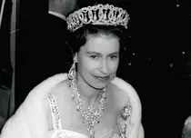 Filme și seriale despre regina Elisabeta a II-a