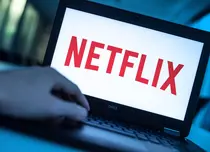 Netflix cu reclame se lansează în noiembrie. Cât costă noul tip de abonament și care sunt dezavantajele