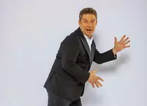 Pavel Bartoș, despre noul său proiect, „One man aproape show”. „Îmi pun sufletul pe tavă”. Când e premiera