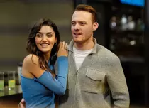 Actorii Hande Erçel şi Kerem Bürsin, protagoniștii din „Dragostea plutește în aer”, s-au împăcat