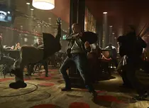 Filme la TV azi, 18 noiembrie: „Joc periculos”, „Zâmbet de Mona Lisa”, „Competiția oficială”