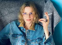 Imaginea cu Lia Bugnar de când era de vârsta lui Theo Rose și lucra ca manechin. „Eram de o pudoare exacerbată”