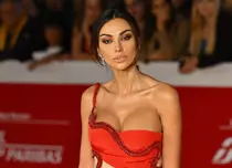 Mădălina Ghenea, jefuită pe un aeroport din Roma. Ce era în valiza furată de hoți