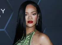 Rihanna a publicat primele imagini cu fiul ei și al rapperului A$AP Rocky. Bebelușul a împlinit 7 luni