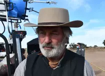 Alec Baldwin, acuzat de omor prin imprudență în cazul împușcării fatale a regizoarei Halyna Hutchins. Ce riscă acum actorul