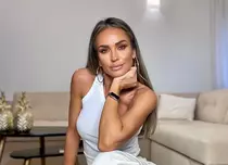 Diana Munteanu a îmbrăcat costumul de baie și s-a filmat în zăpadă. Ramona Olaru: „Dacă spuneai, făceam la dublu!”