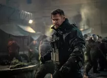 Review. Tyler Rake își pune din nou pielea la bătaie în „Extraction 2”