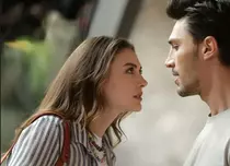 „Îndrăgostiți din interes”, un nou serial turcesc de succes la Acasă TV. Cine sunt actorii principali