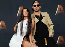 Inna s-a logodit. Primele imagini cu inelul de logodnă cu care a surprins-o iubitul ei, Deliric