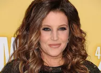 Lisa Marie Presley a murit la 54 de ani. Unica fiică a lui Elvis Presley a suferit un atac de cord. Ultima declarație publică: „A fost uluitor”
