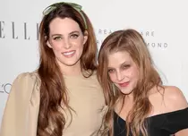 Nepoata lui Elvis, Riley Keough, a devenit mamă. Fiica regretatei Lisa Marie Presley a născut o fetiță, în secret