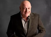 Bebe Cotimanis, detalii neașteptate despre relația cu Iulia. „Nu cred că ne vom despărți vreodată”. Cum arată iubita lui