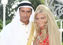 Lansare cu fast la “Iubire şi onoare”