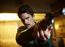 Filme la TV azi, 1 februarie: „Luptând cu destinul”, „Acum ori niciodată”, „Câinele negru”, „Tunurile din Navarone”