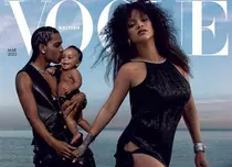 Rihanna, apariție de senzație alături de bebelușul ei pe coperta Vogue. În pictorial apare și partenerul artistei, A$AP Rocky